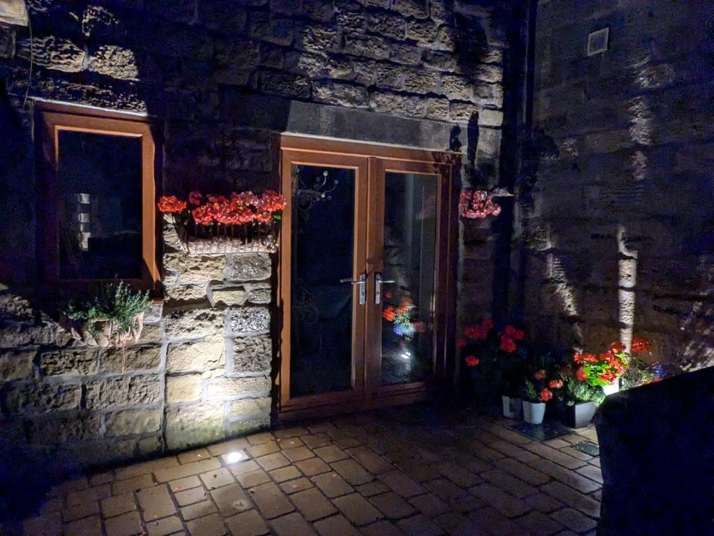 Fotografie z fotogalerie ubytování Cozy Cottage Close to Haworth Sleeps 2 with Garden v destinaci Keighley