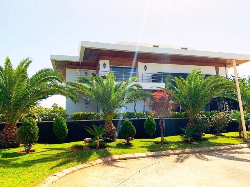 Zahrada ubytování Très jolie Villa à Louer à Bouznika