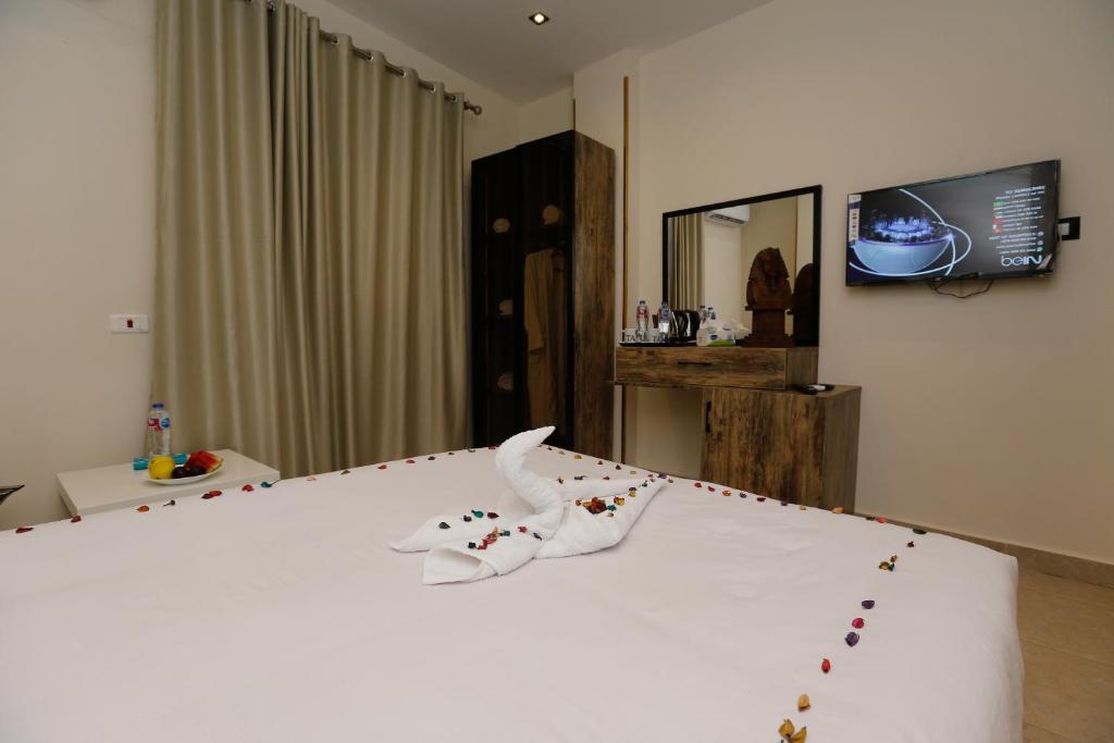 Taj Pyramids inn - Pyramids View Rooftop - 14