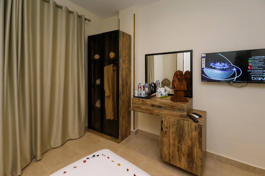 Taj Pyramids inn - Pyramids View Rooftop - 9