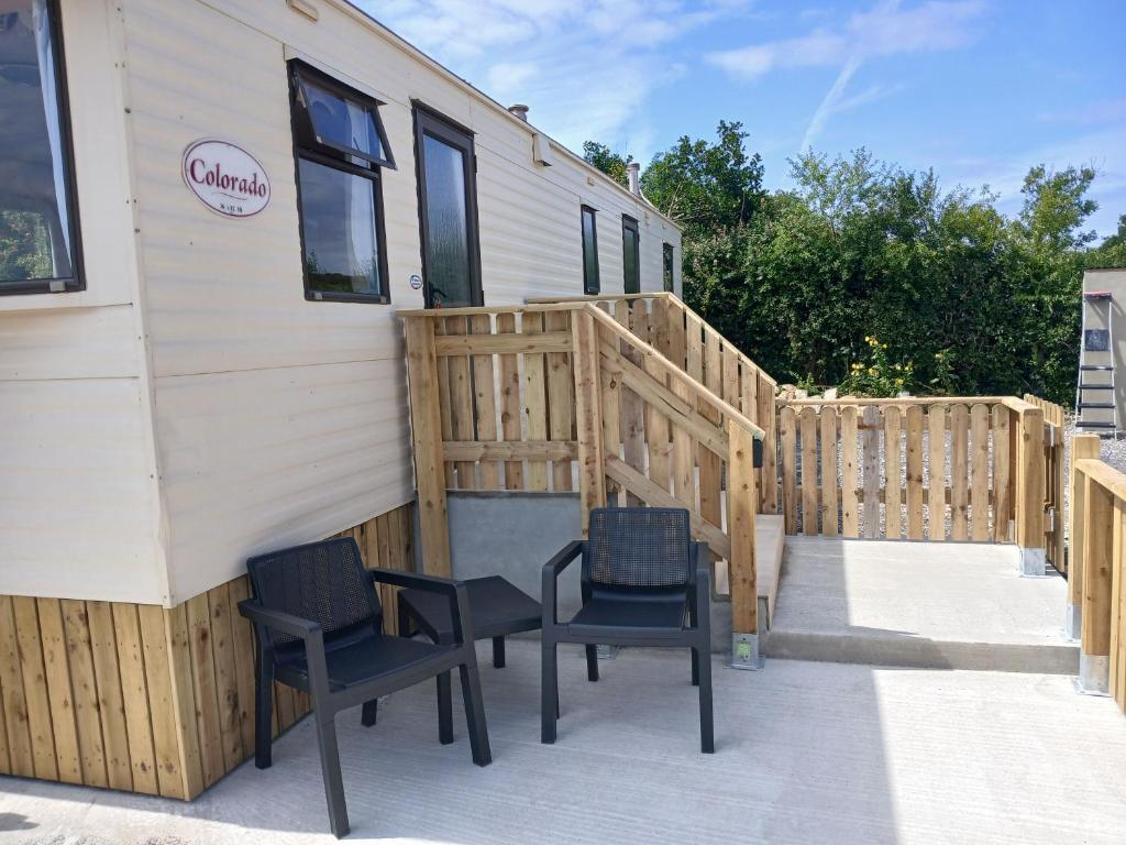 Balkón nebo terasa v ubytování Ella Rose Mobile Home