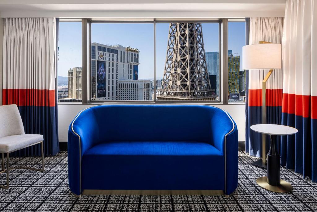 Paris Las Vegas Hotel & Casino - Versailles Balcony Room 2 Queens