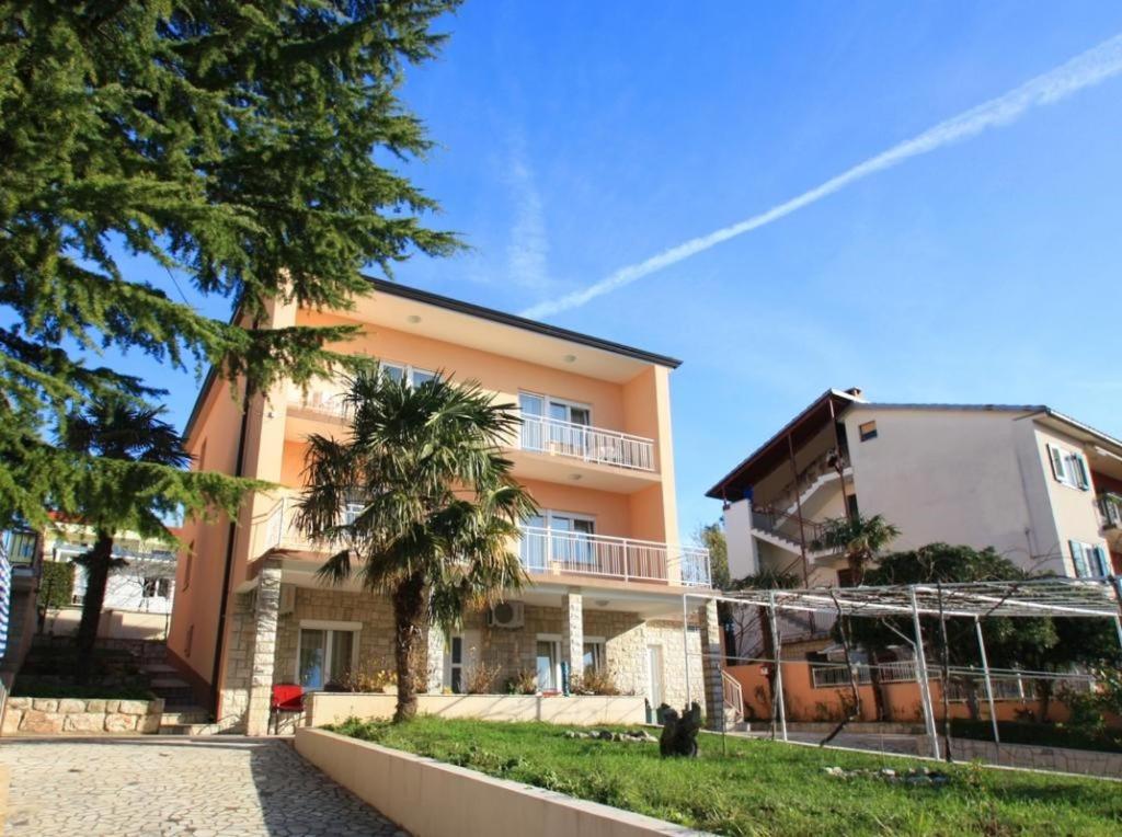 Three-Bedroom Apartment Crikvenica 3