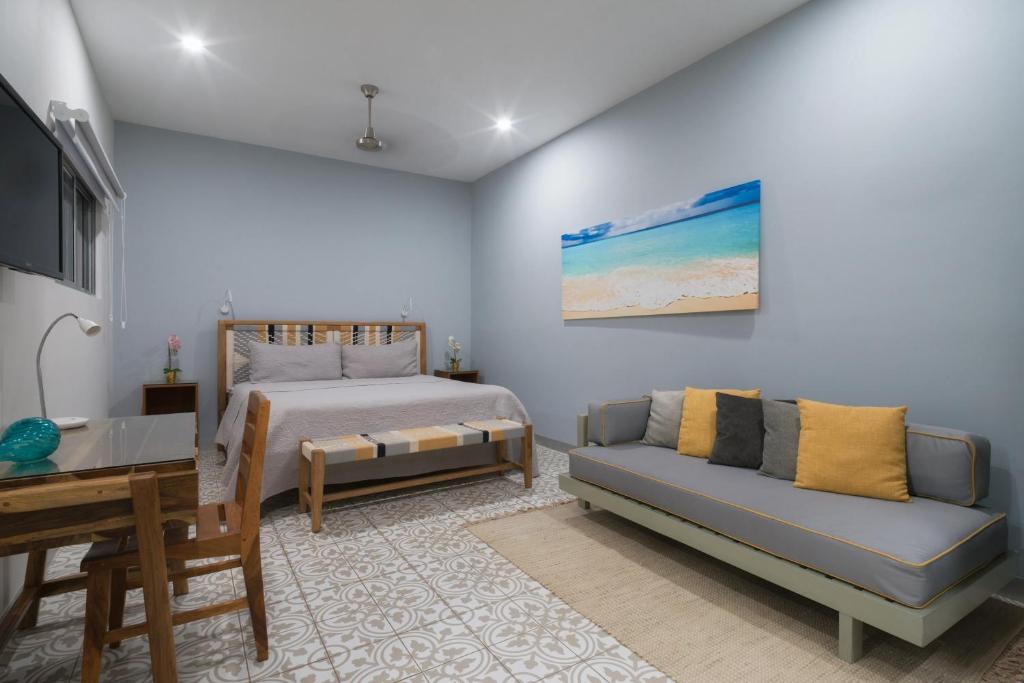 Tamarindo Bay Boutique Hotel, Apartments & Suites photo