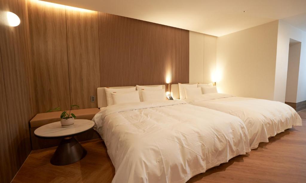 Brown Dot Hotel Gunsan Terminal Branch - Familienstudio