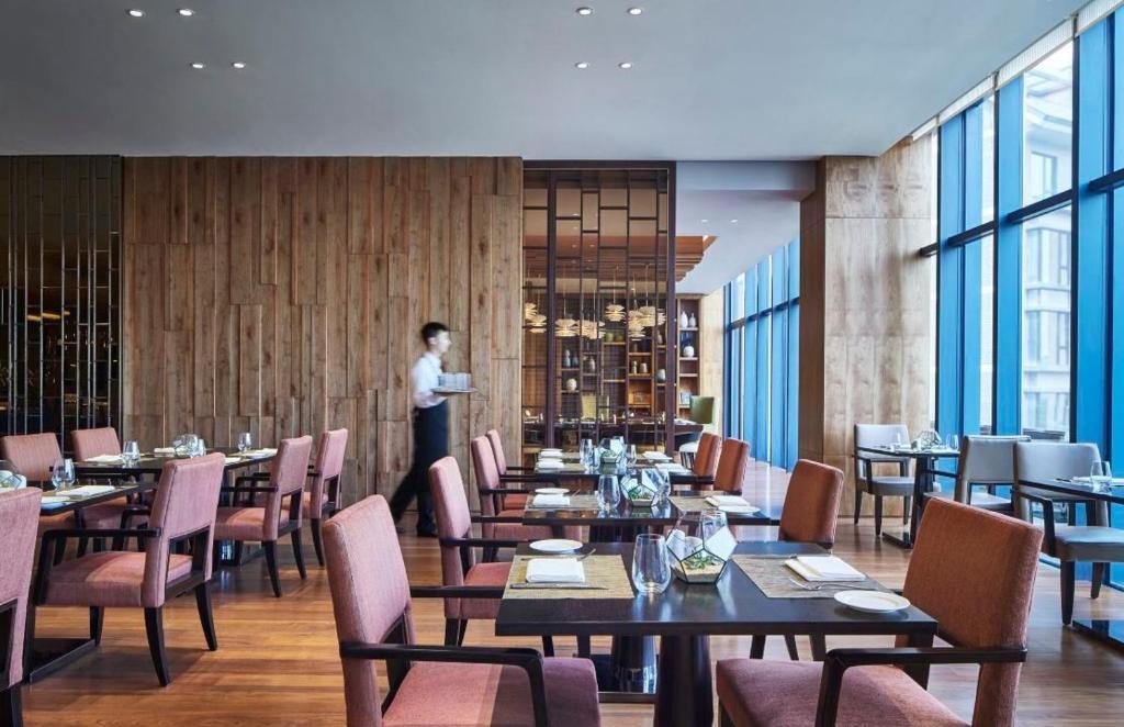 Restaurace v ubytování Zhuhai Marriott Hotel