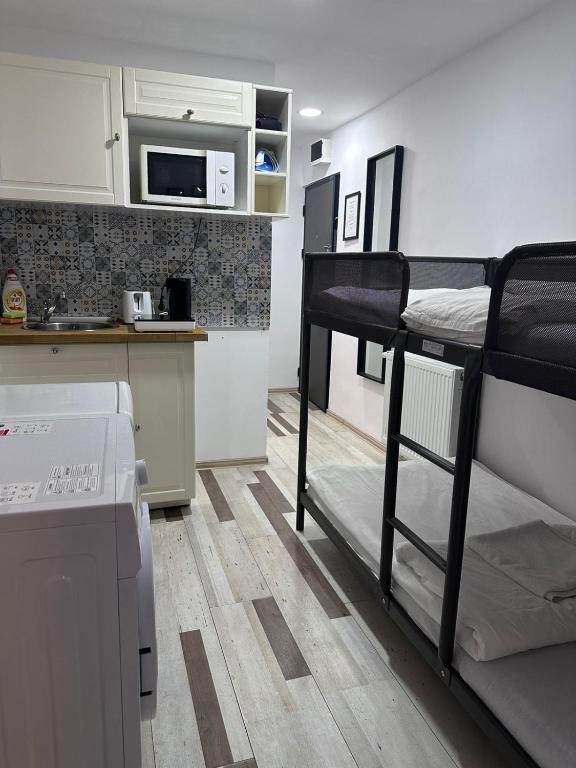 Heights Accommodation City Center - 4床混合宿舍房间