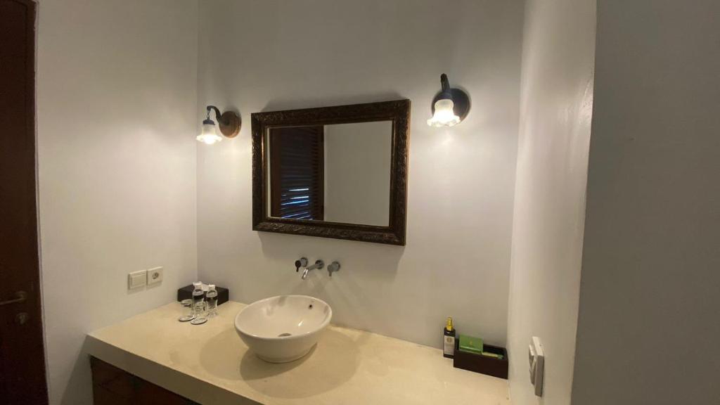 djabu Canggu Beach Villa - Habitación Doble Estándar