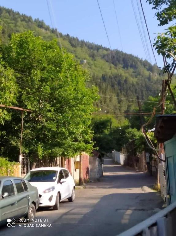 Vista general d'una muntanya o vistes d'una muntanya des de l'hostal o pensió