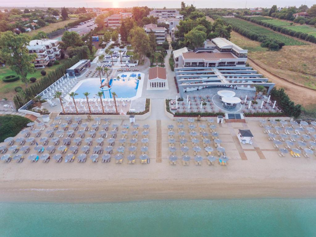 A beach at or near a szállodákat