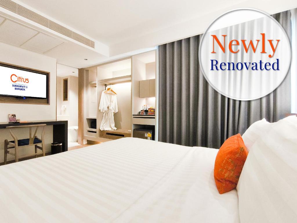 เตียงในห้องที่ Citrus Sukhumvit 13 Nana Bangkok by Compass Hospitality - Newly Renovated