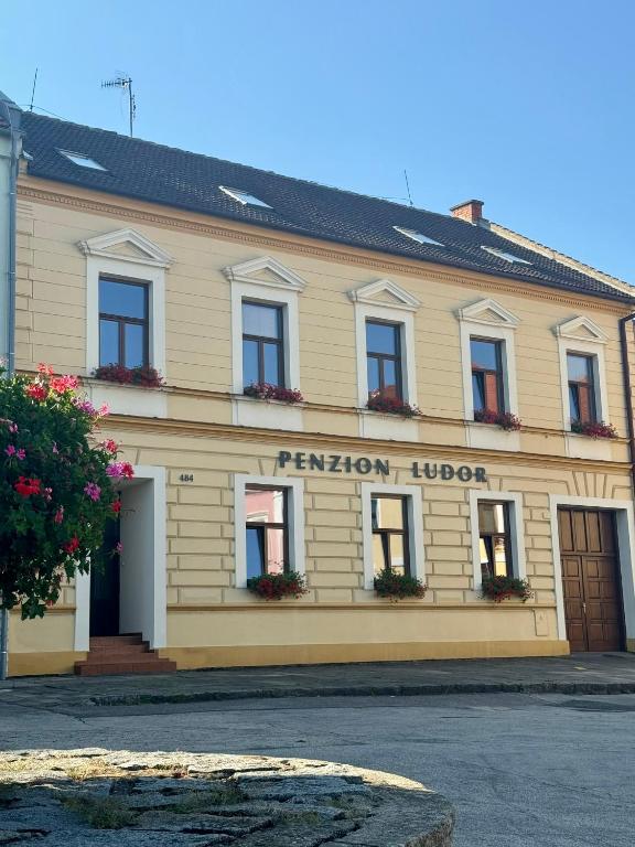 Budova, kde se penzion nachází