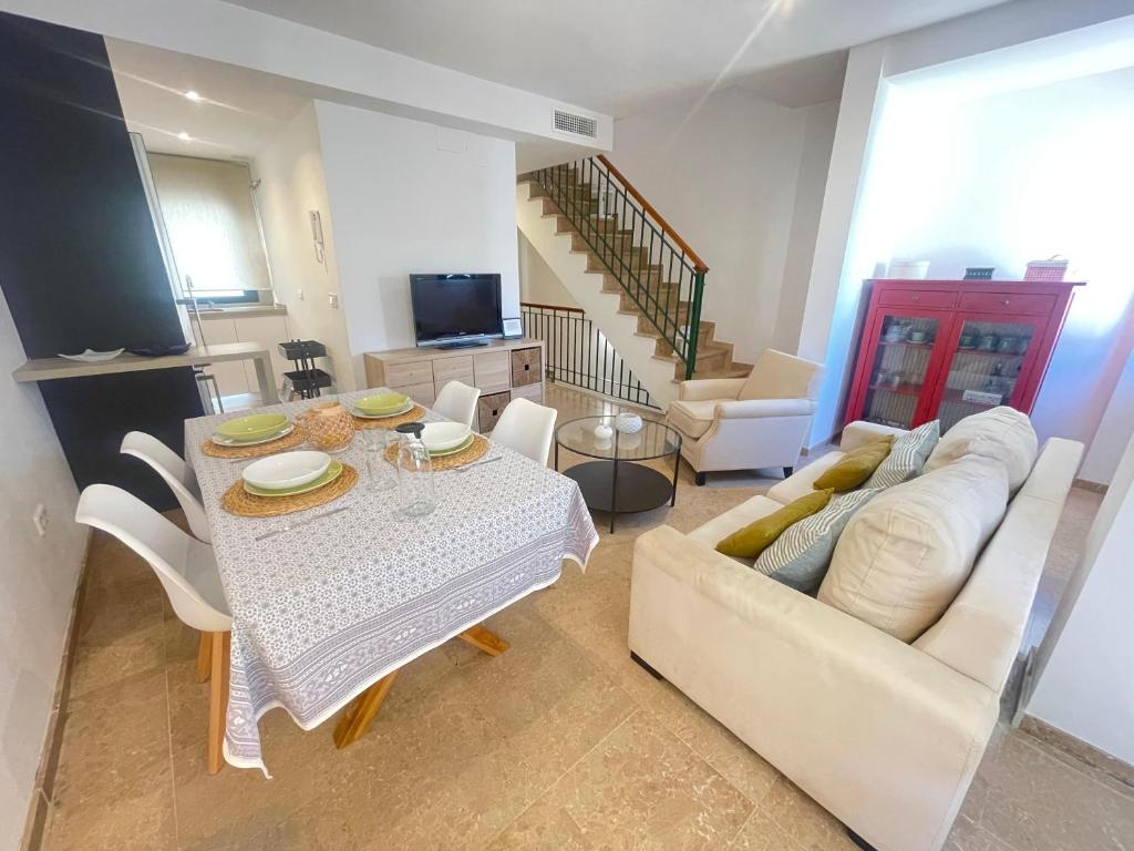 Azahar Centre Apartment & Parking