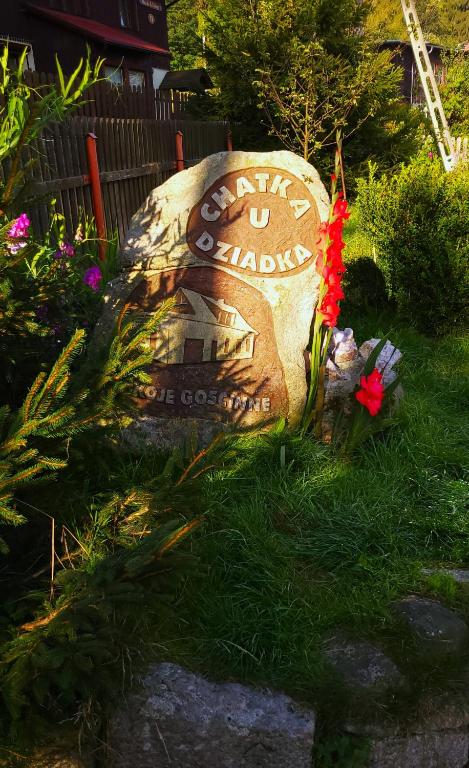 Vonkajšia záhrada v ubytovaní Chatka u Dziadka
