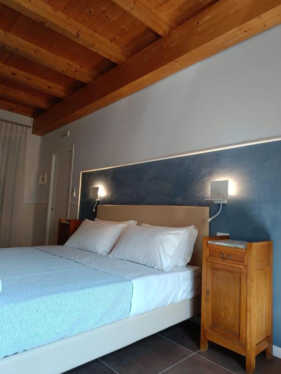 Casa Cicone - Deluxe King Room