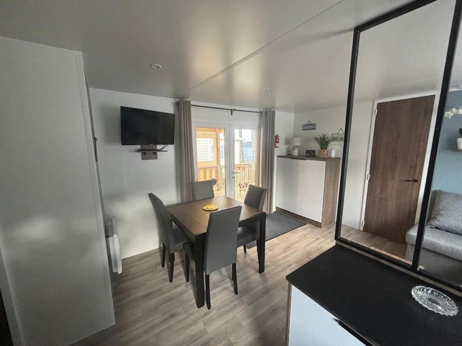 Kuchyň nebo kuchyňský kout v ubytování Mobil home Cygne 85