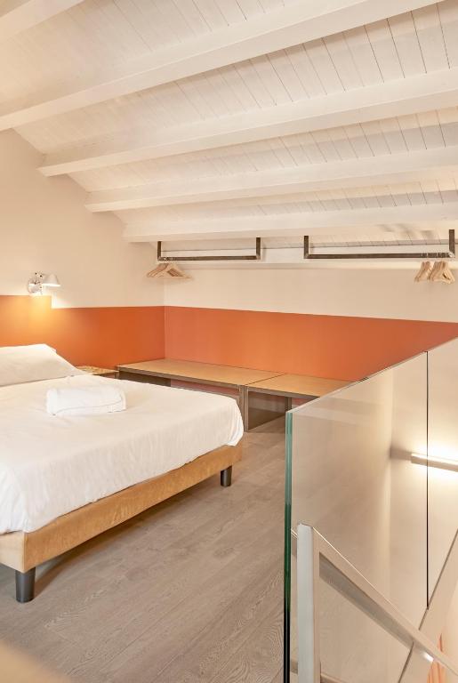 Palazzo Scammacca - Two-Bedroom Apartment