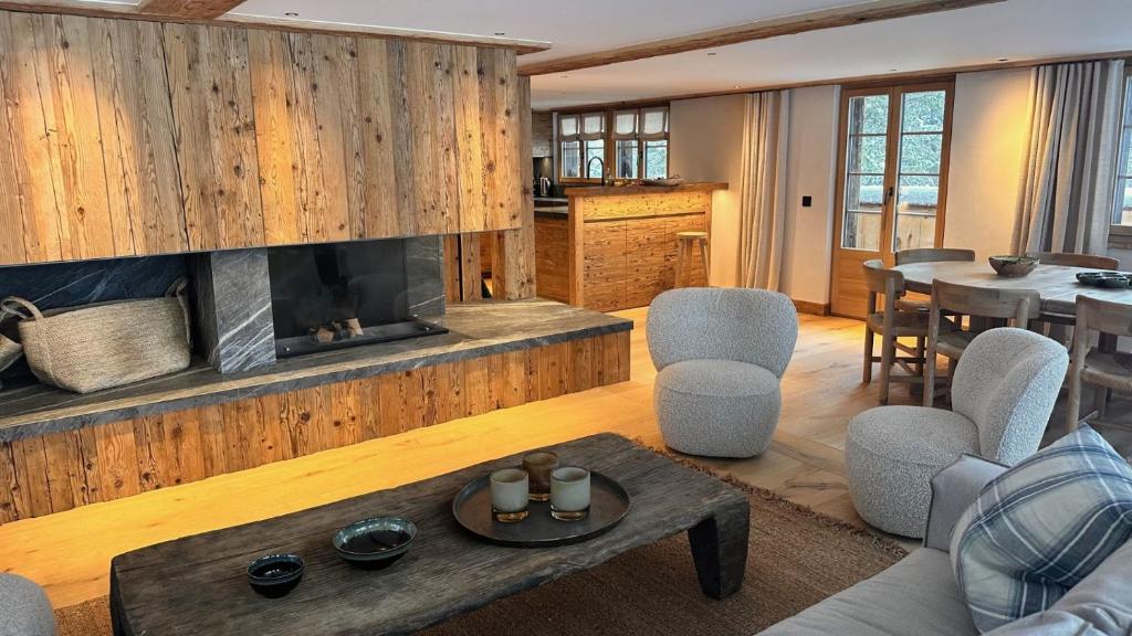 Kuchyň nebo kuchyňský kout v ubytování Chalet by the River in Gstaad With Sauna