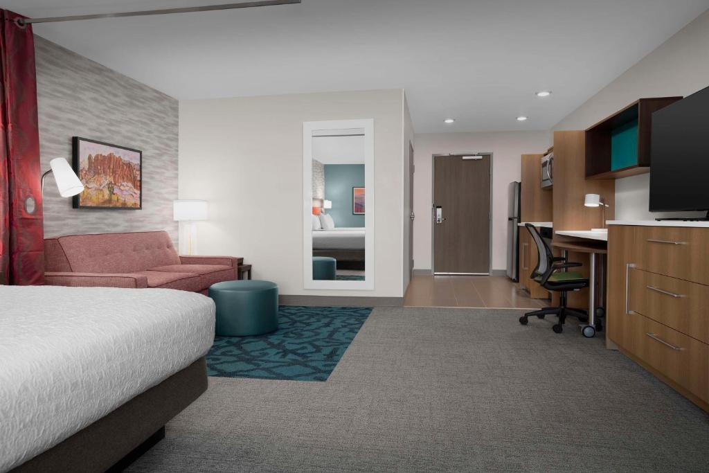 Postel nebo postele na pokoji v ubytování Home2 Suites By Hilton Phoenix North Happy Valley