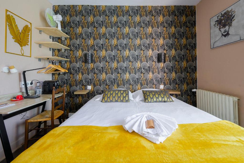 Hôtel de La Beauronne - Chambre Double (1 Adulte + 1 Enfant)