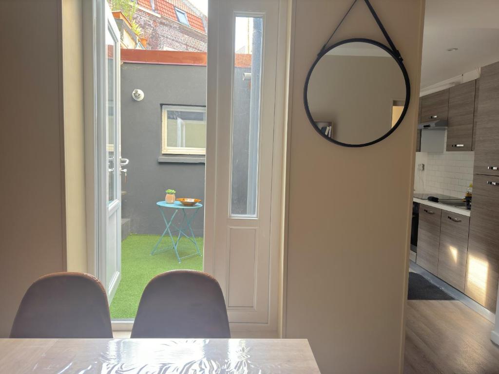 Fotografia z galérie ubytovania Maison Cosy 10 Personnes 3 SDB proche Lille v destinácii Roubaix