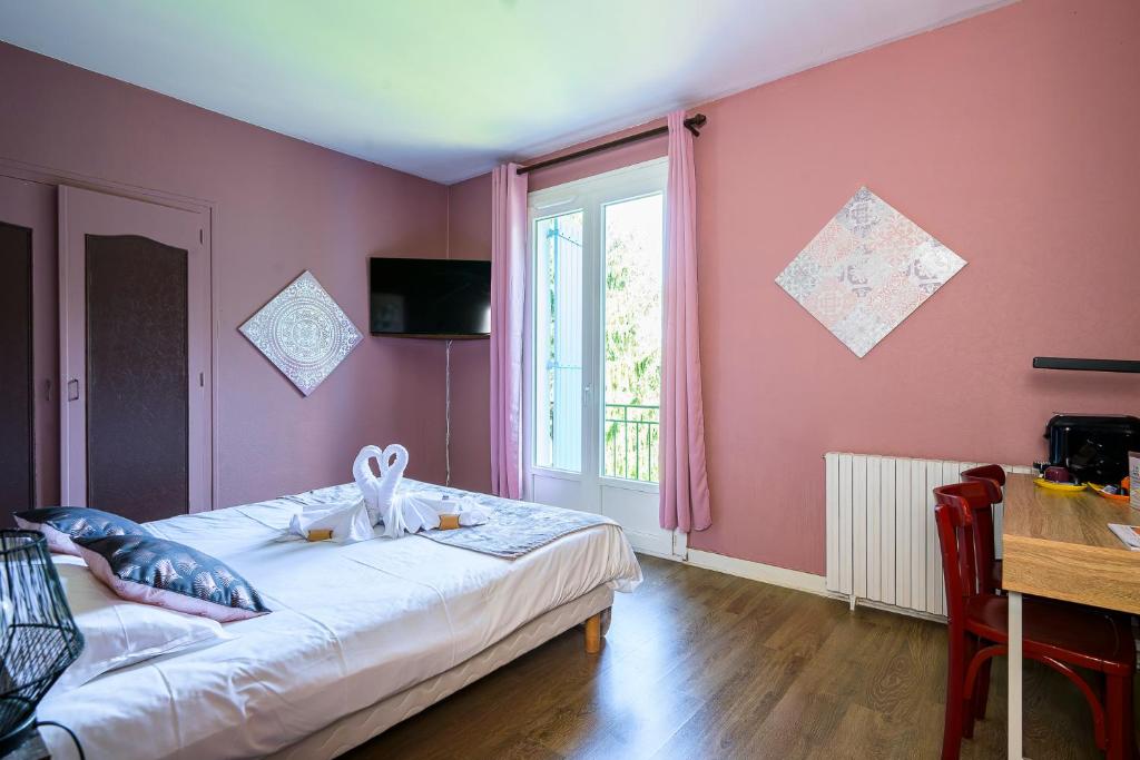 Hôtel de La Beauronne - Chambre Double De Luxe Avec Bain