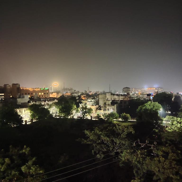 Nespecifikovaný výhled na destinaci Agra nebo výhled na město při pohledu z hotelu