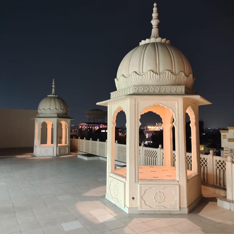 Fotografie z fotogalerie ubytování The Taj Vista Agra -walking distance to Taj Mahal v destinaci Agra