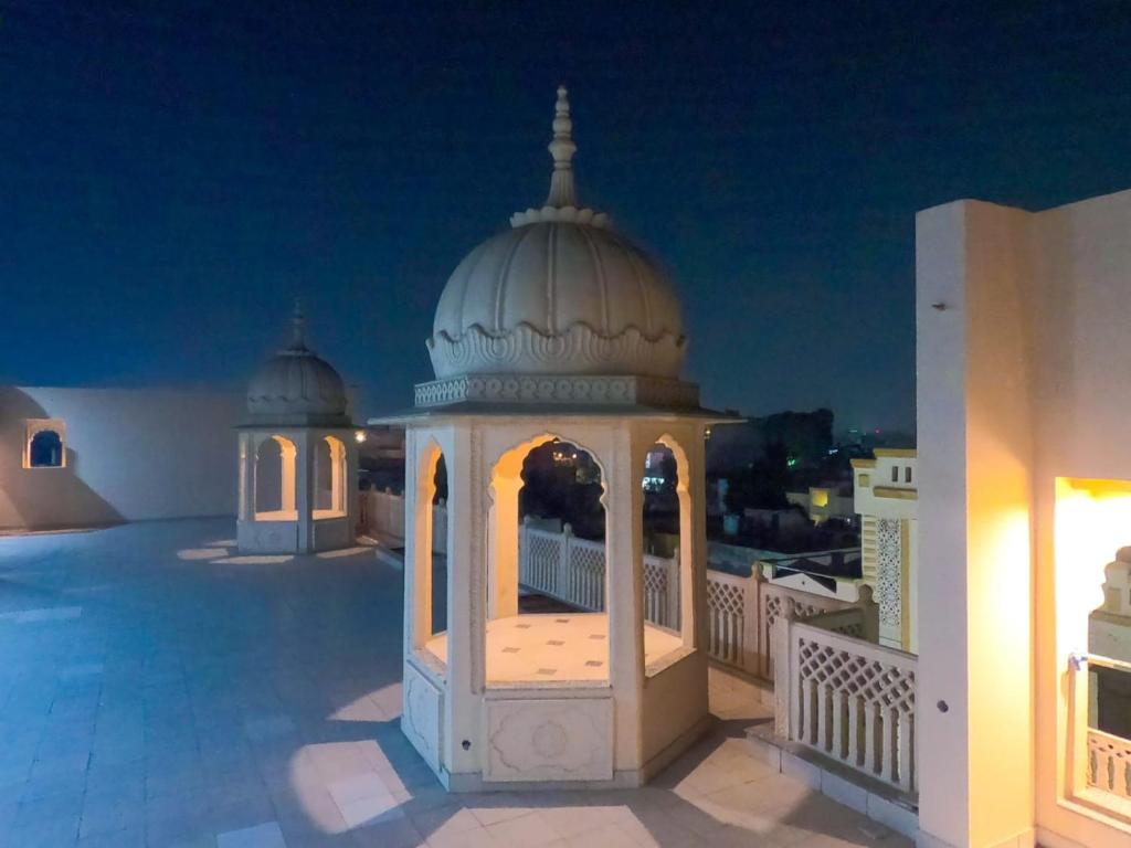 Fotografie z fotogalerie ubytování The Taj Vista Agra -walking distance to Taj Mahal v destinaci Agra