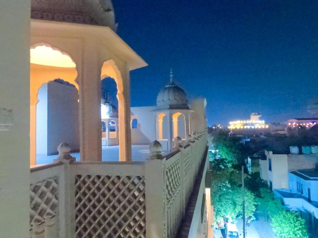 Balkón nebo terasa v ubytování The Taj Vista Agra -walking distance to Taj Mahal