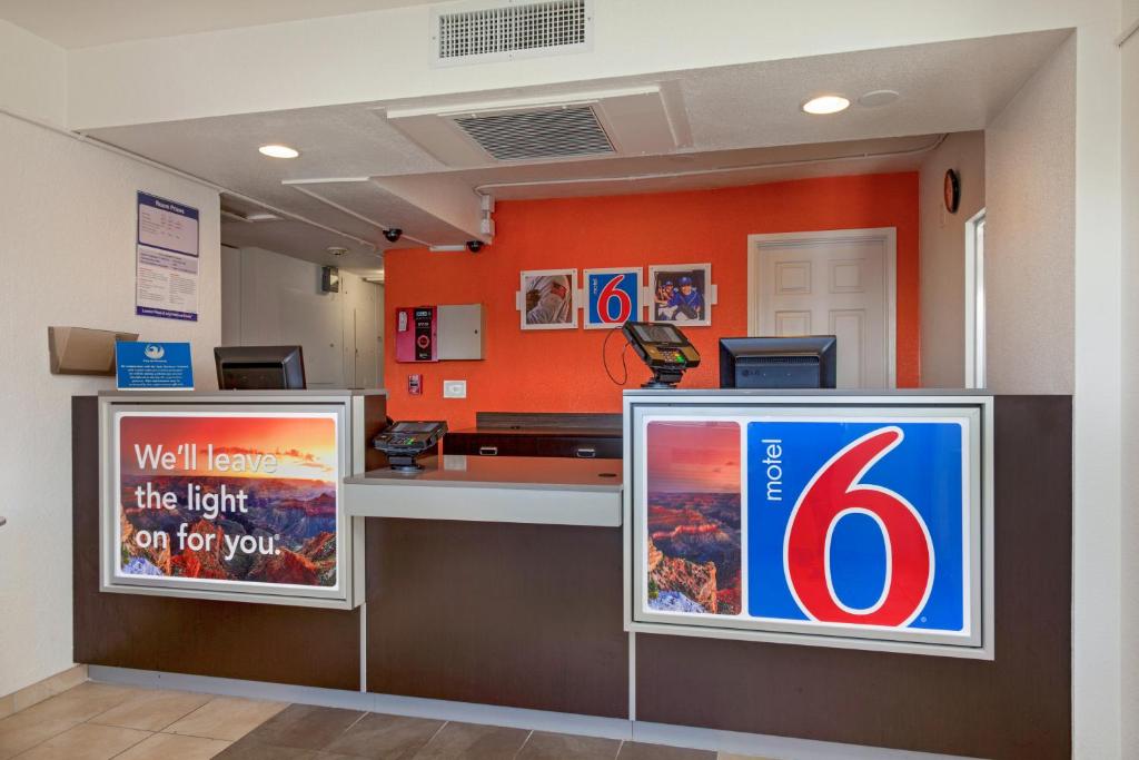 Fotografie z fotogalerie ubytování Motel 6-Phoenix, AZ - North Bell Road v destinaci Phoenix
