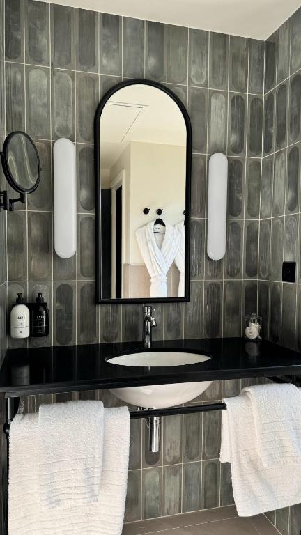 Hotel Grand Coeur Latin - Resim 42