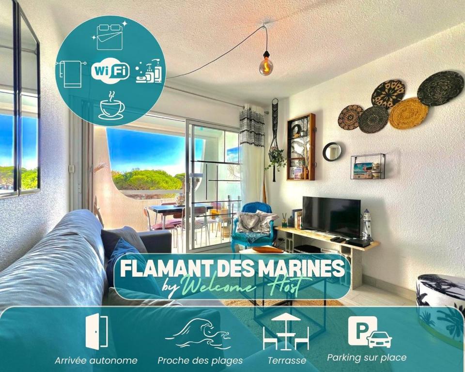 une chambre avec un panneau indiquant le flamant des marinas dans l'établissement Le Flamant des Marines, 5 min de la plage, au Grau-du-Roi