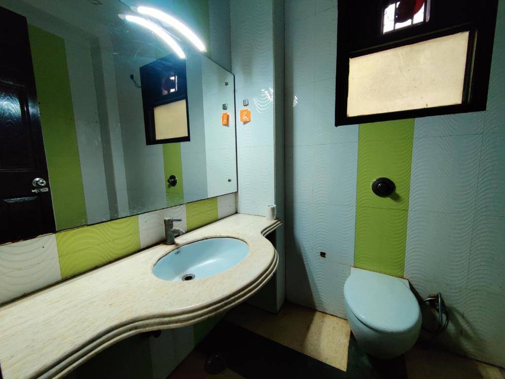 Koupelna v ubytování HOTEL ASKO INTERNATIONAL-Karol Bagh