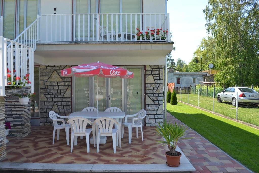 Ogród w obiekcie Family Home Apartment