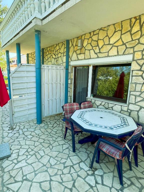 Patio alebo iná vonkajšia časť ubytovania Apartments Different Colours