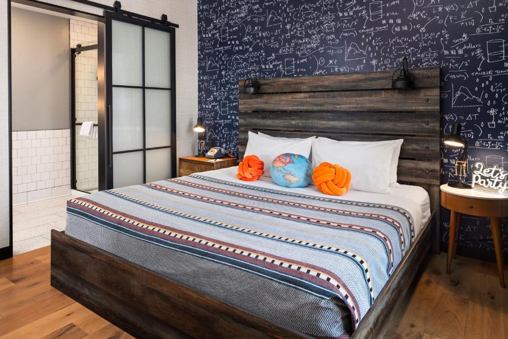 Moxy Madison Downtown - Suíte King Maior - Mastermind