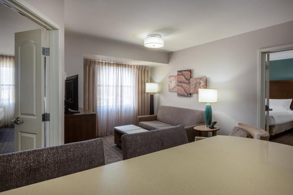 Staybridge Suites - Gilbert - East Mesa by IHG photo