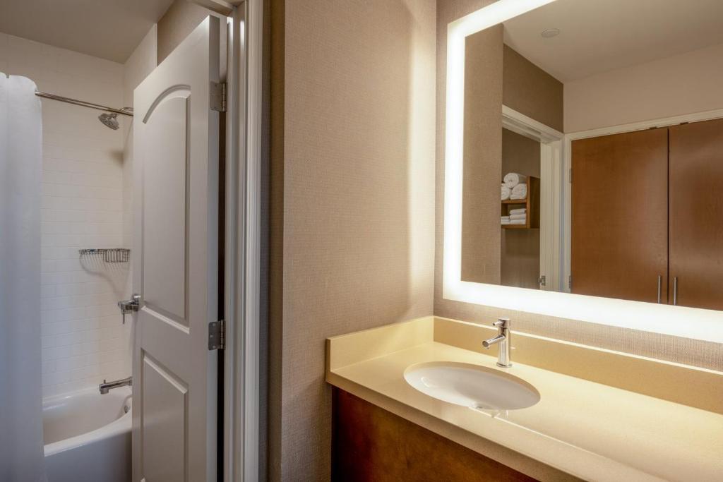 Staybridge Suites - Gilbert - East Mesa by IHG photo