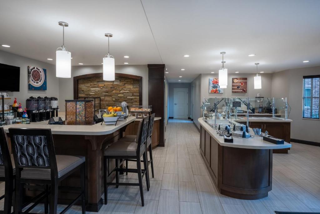 Staybridge Suites - Gilbert - East Mesa by IHG photo