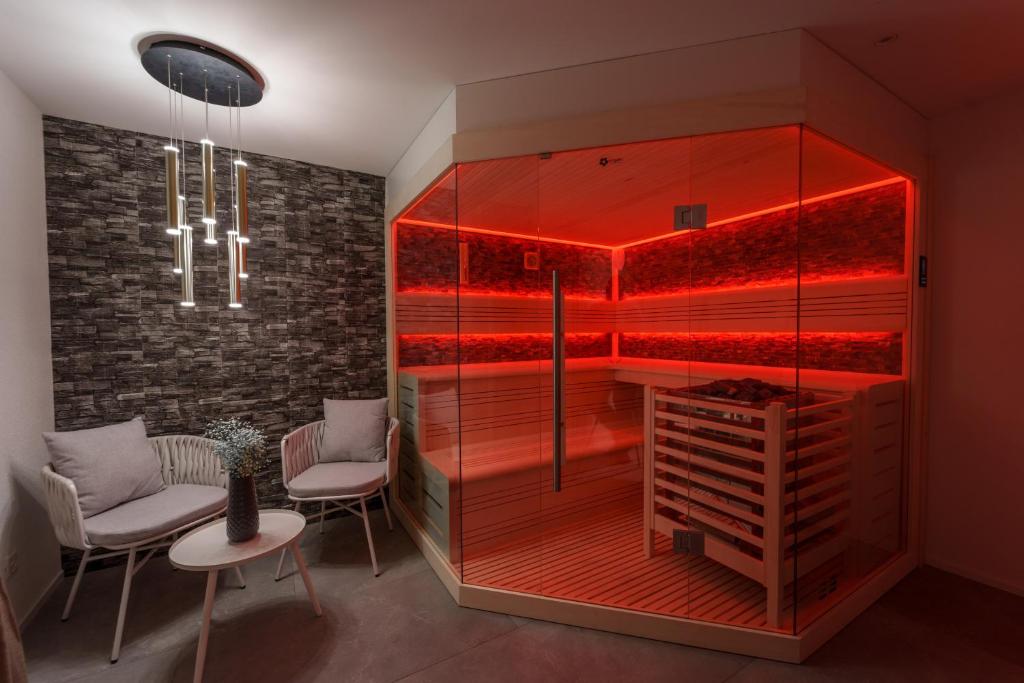 Privat-SPA mit Whirlpool und Sauna für 5 Personen! - Resim 18