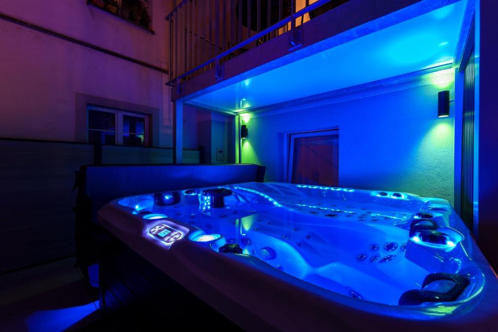 Privat-SPA mit Whirlpool und Sauna für 5 Personen! - Resim 16