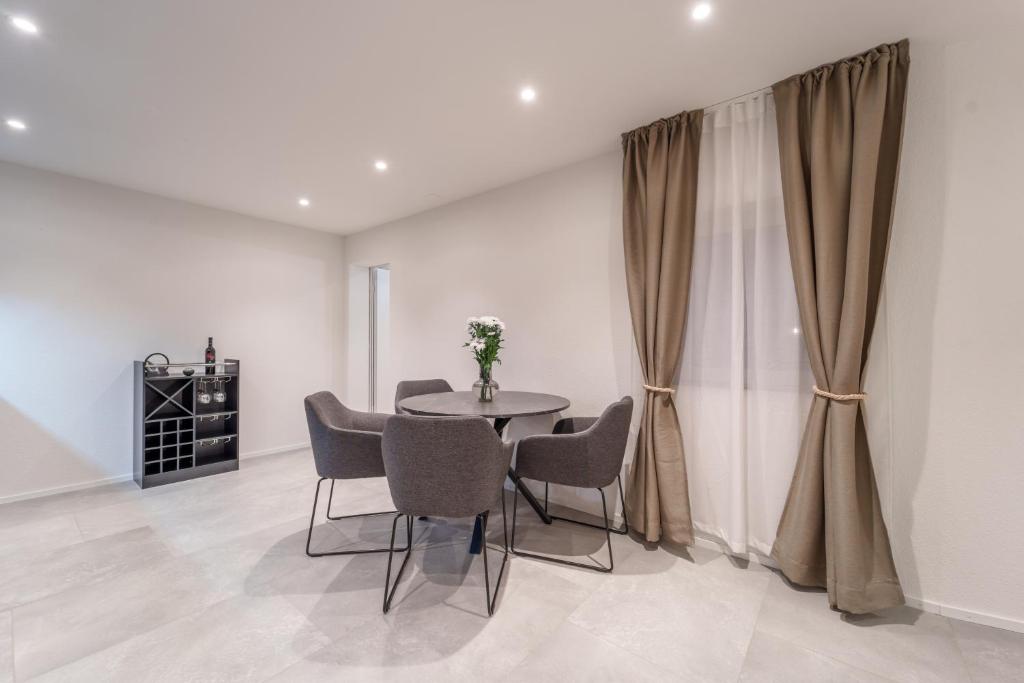 Privat-SPA mit Whirlpool und Sauna für 5 Personen! - Resim 34