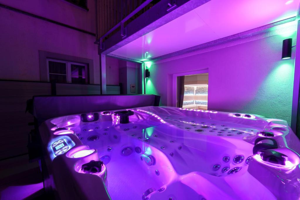 Privat-SPA mit Whirlpool und Sauna für 5 Personen! - Resim 15