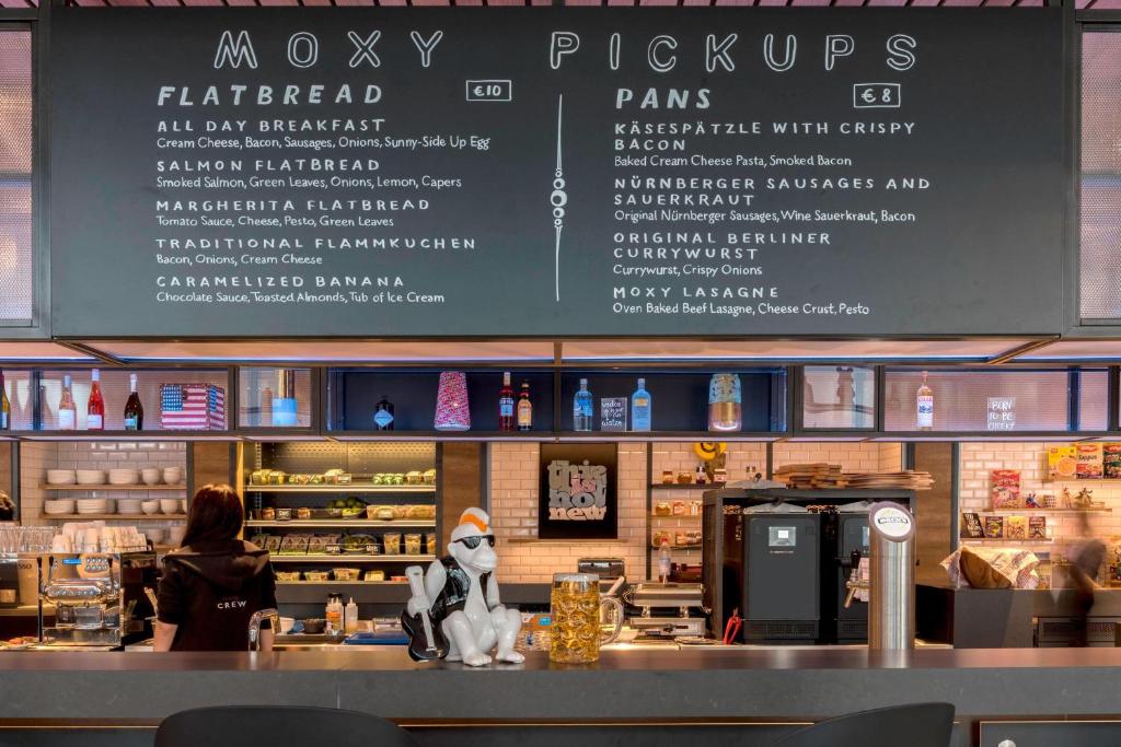 Nápoje v ubytování Moxy Munich Messe