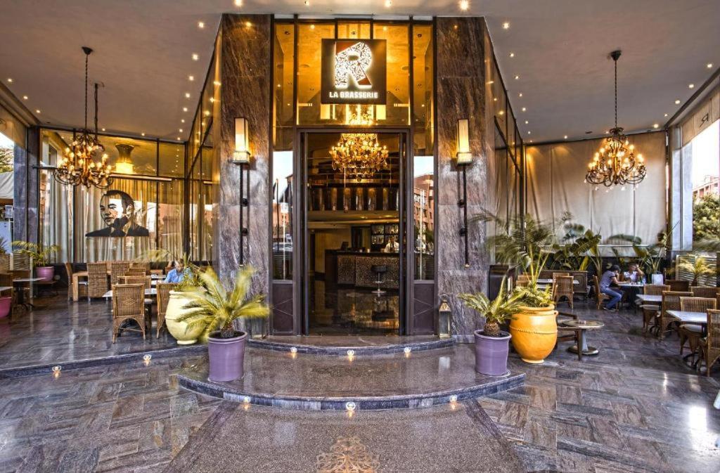 Restaurace v ubytování La Renaissance hôtel Marrakech