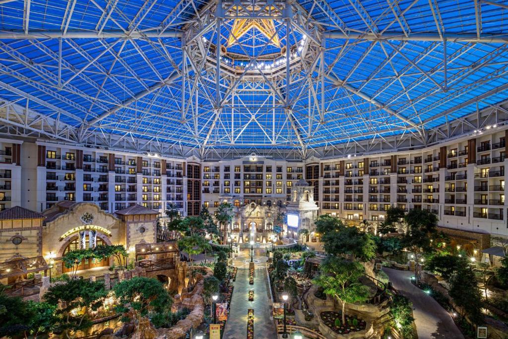 Gaylord Texan Resort and Convention Center photo