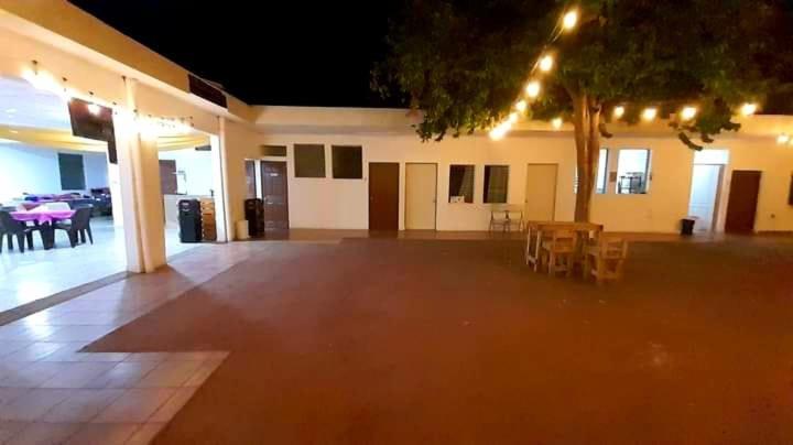 Αίθριο ή υπαίθριος χώρος στο Hostal Mi Pais