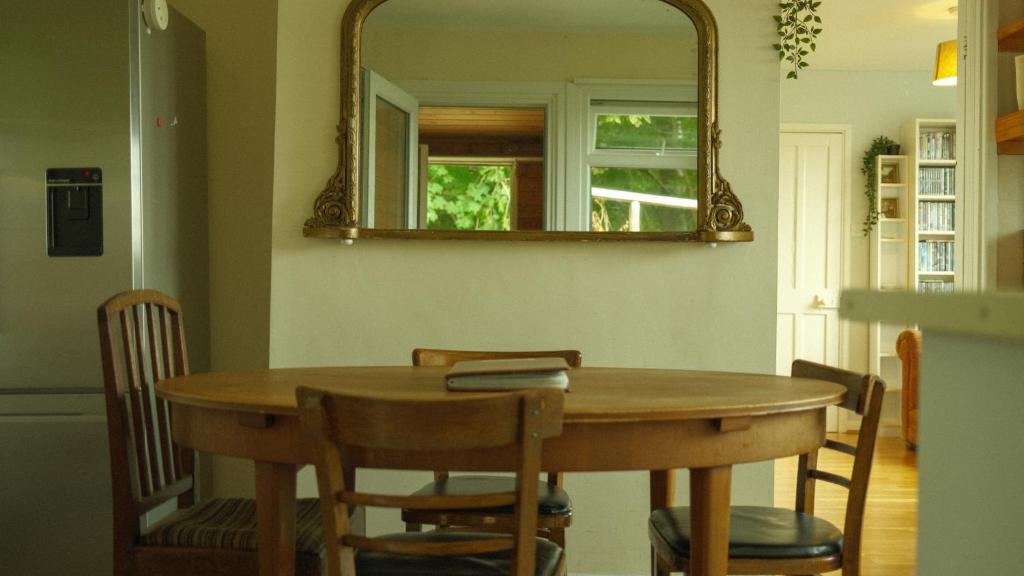 Fotografie z fotogalerie ubytování Spacious home in Bath, nature and city! v destinaci Bath