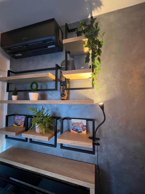 Pograd oz. pogradi v sobi nastanitve LUX Apartment A&M Netflix